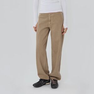 Still here NY sport Jean in pear